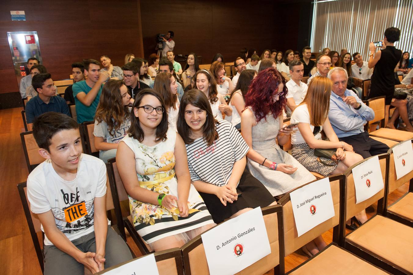 El acto de entrega de premios sirvió también para reconocer al colegio Antonio de Nebrija y a su profesor Pedro González Romero por su constancia en el concurso.