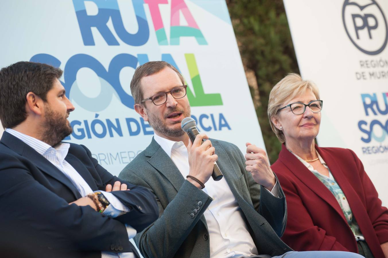 Javier Maroto explica que el objetivo es «ponerle cariño y voz a todo lo que se hace desde el partido» para favorecer a las personas