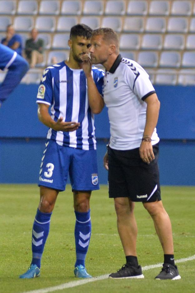 Torres y Pomares.