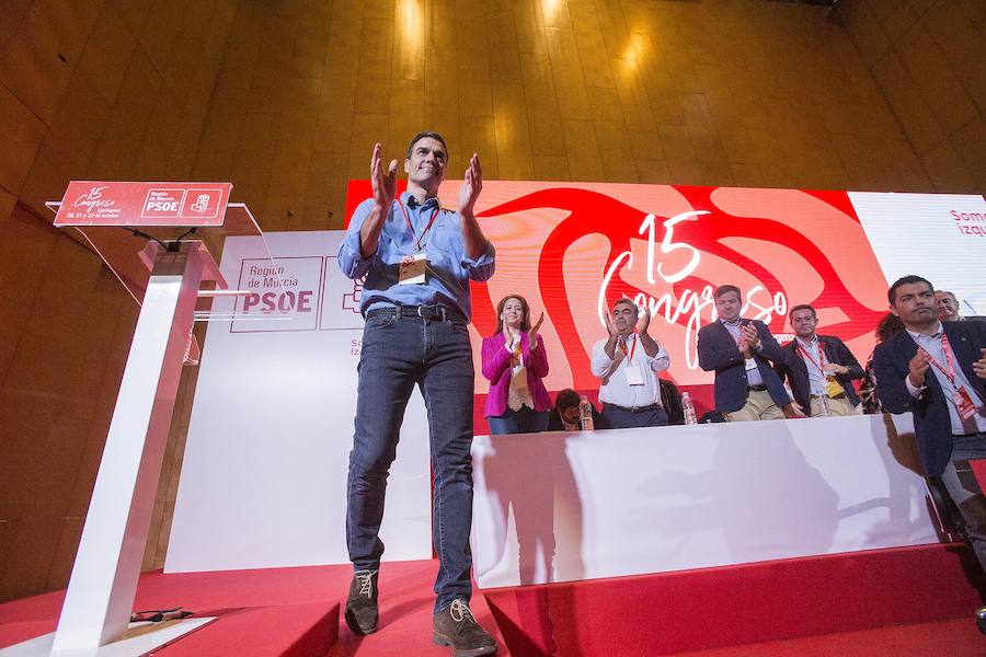 La jornada inaugural del cónclave de los socialistas murcianos, celebrado en Cartagena, ha contado con la presencia del secretario general del PSOE, Pedro Sánchez