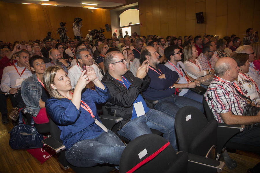 La jornada inaugural del cónclave de los socialistas murcianos, celebrado en Cartagena, ha contado con la presencia del secretario general del PSOE, Pedro Sánchez