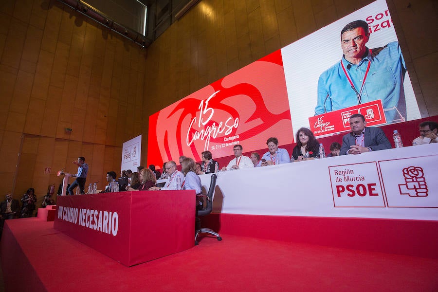 La jornada inaugural del cónclave de los socialistas murcianos, celebrado en Cartagena, ha contado con la presencia del secretario general del PSOE, Pedro Sánchez