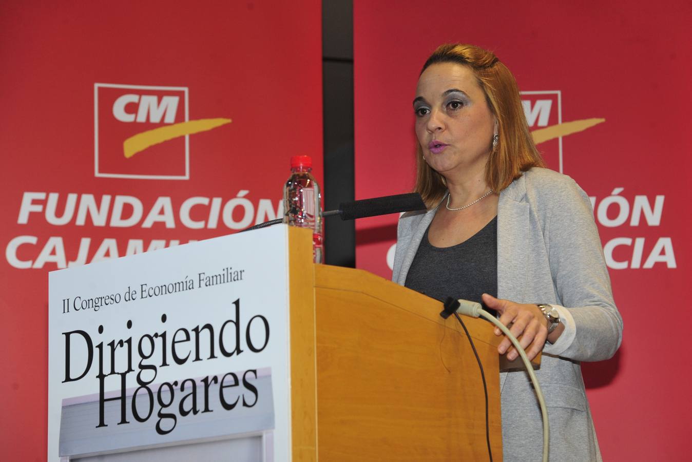 El congreso de economía familiar organizado por 'La Verdad' ha celebrado este jueves su segunda edición en el Aula de Cultura de Cajamurcia
