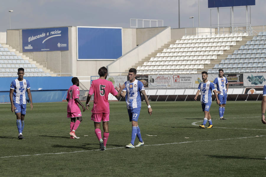 El Lorca Deportiva, que esperaba remontar, encaja una goleada sonrojante