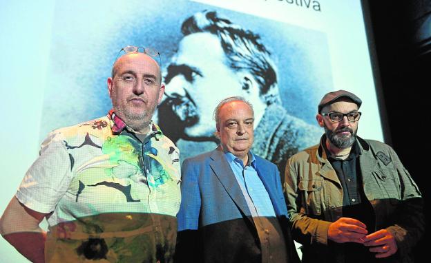 Hernández y Castro Flórez acercan la obra de Vila-Matas