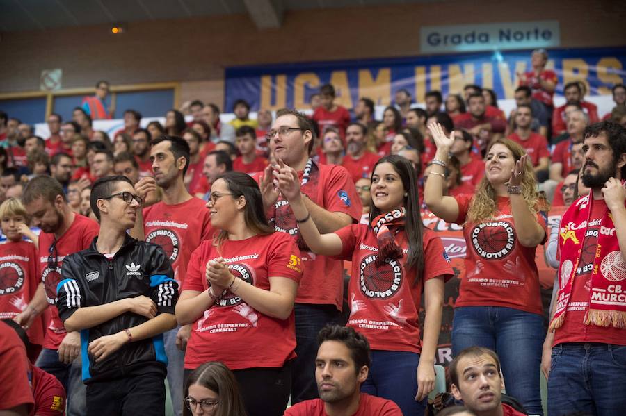 Un inexplicable mate de David Navarro en el último segundo deja helado al Palacio de los Deportes