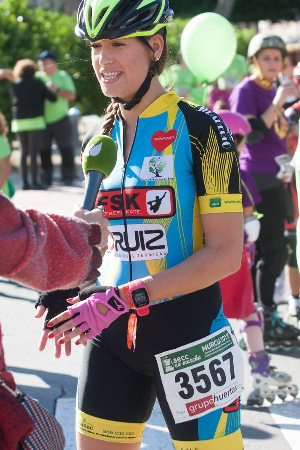 Una marea verde recorre el centro de Murcia para luchar contra el cáncer