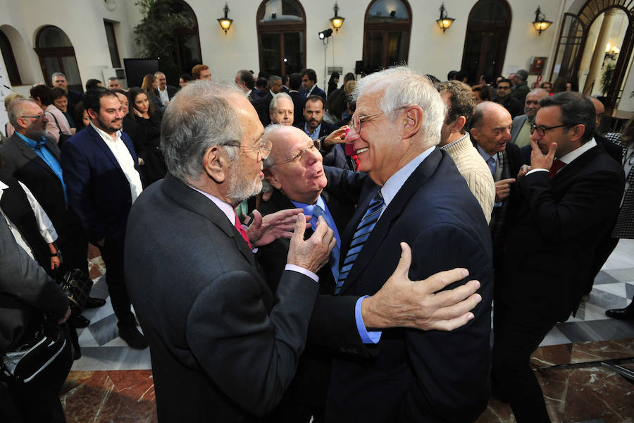 El expresidente del Parlamento Europeo explica que «cuantos menos responsables políticos estén en prisión preventiva, mejor»