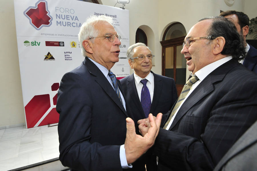 El expresidente del Parlamento Europeo explica que «cuantos menos responsables políticos estén en prisión preventiva, mejor»