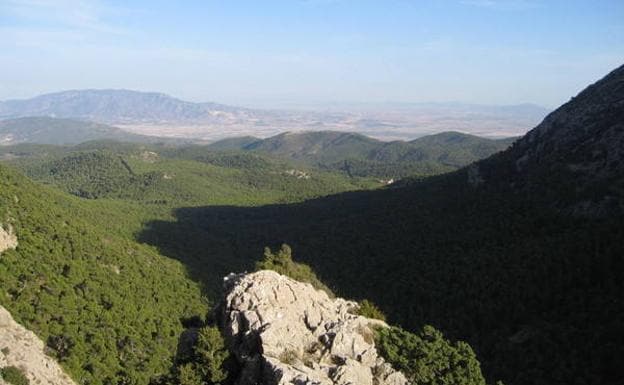 El Valle de Leyva, desde el sendero que sube a la Morra de las Cucalas.