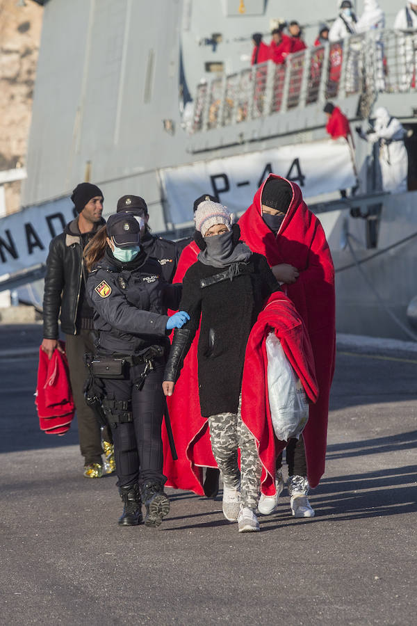 Casi medio millar de personas han llegado a las costas de la Región en una nueva oleada de pateras