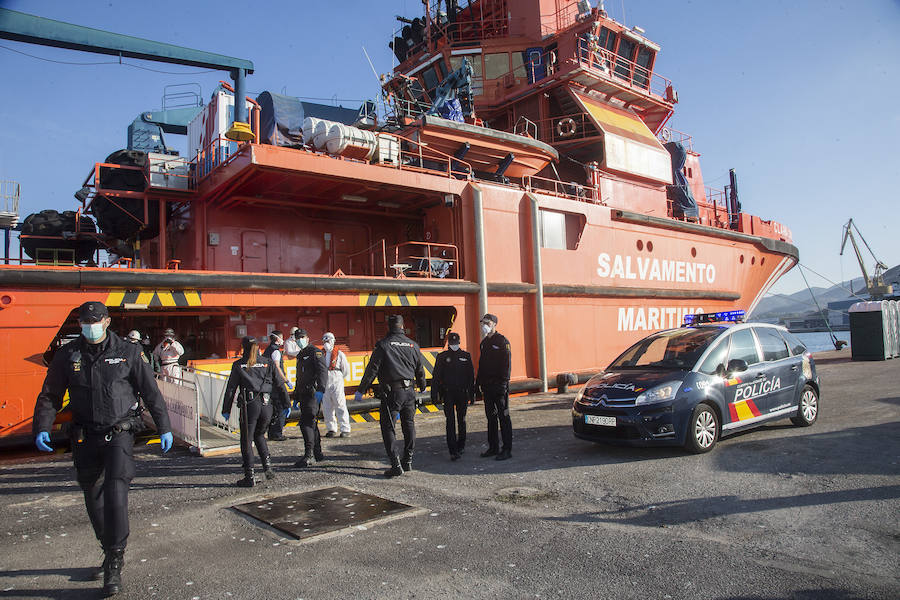 Casi medio millar de personas han llegado a las costas de la Región en una nueva oleada de pateras