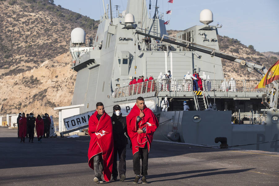 Casi medio millar de personas han llegado a las costas de la Región en una nueva oleada de pateras