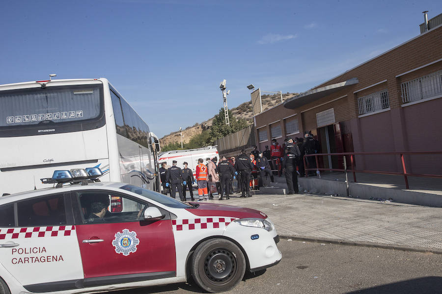 Casi medio millar de personas han llegado a las costas de la Región en una nueva oleada de pateras