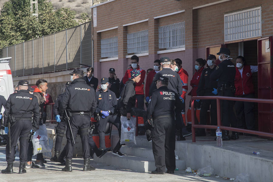 Casi medio millar de personas han llegado a las costas de la Región en una nueva oleada de pateras