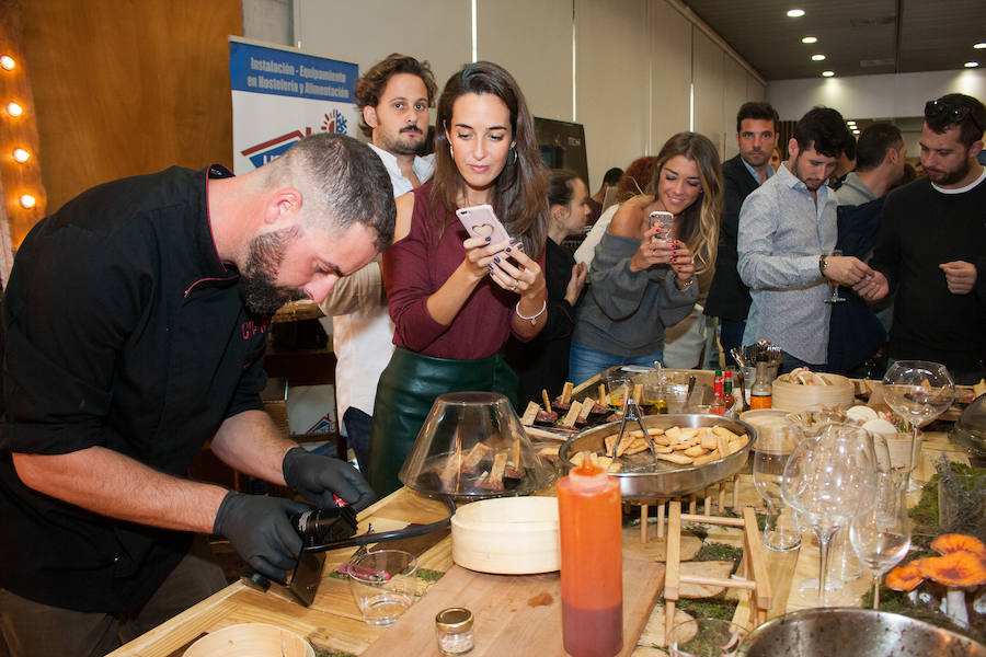 El Auditorio Víctor Villegas se abarrotó de curiosos de la cocina dispuestos a disfrutar de las creaciones y ponencias de los grandes exponentes de la gastronomía nacional