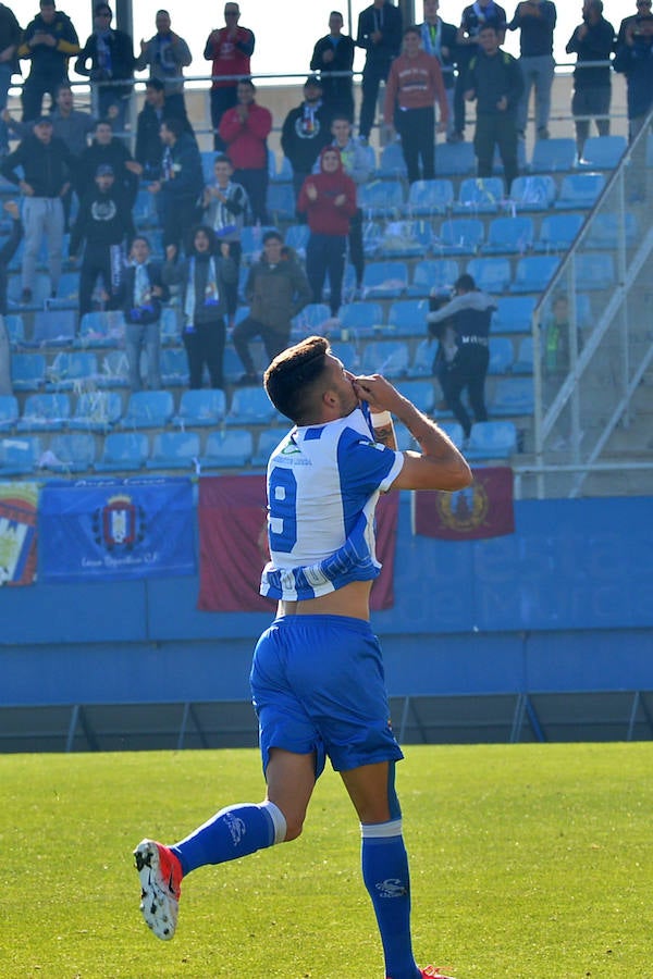 El Lorca Deportiva ganó por 3-2 al At. Las Palmas