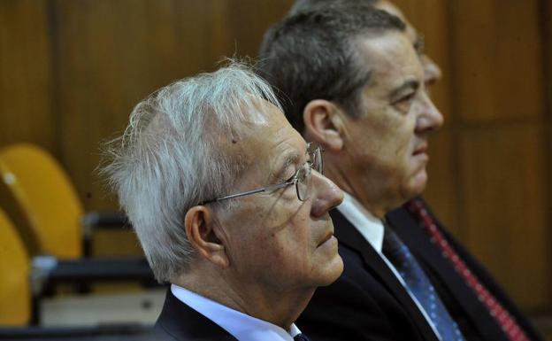 Juan Canóvas y Lázaro Mellado, durante el juicio. 