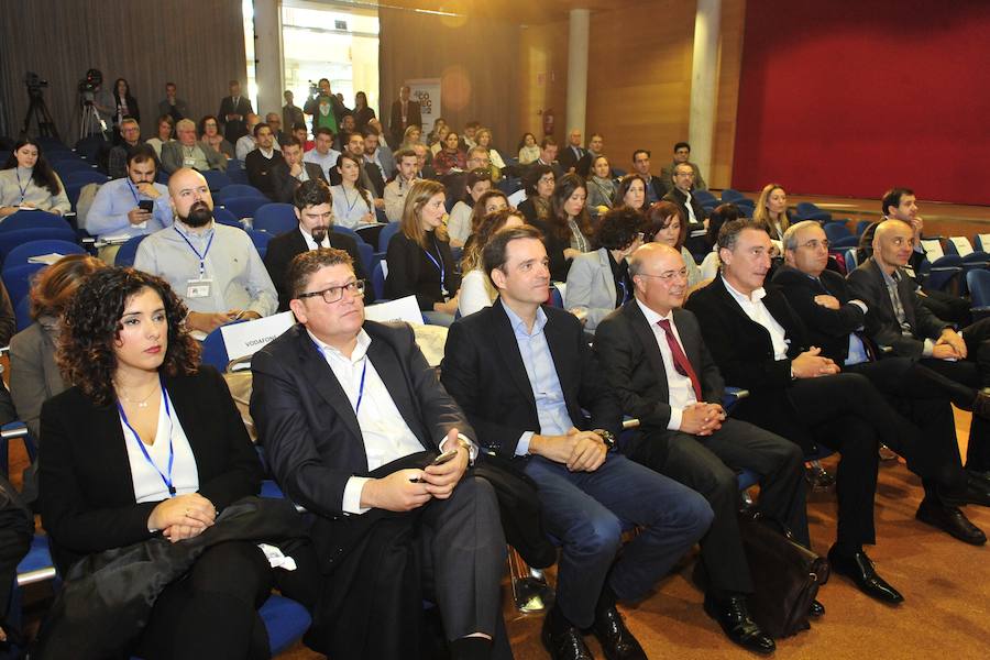 'La Verdad' organiza conferencias y mesas redondas en el Archivo Regional de la mano de profesionales influyentes de la Red. 