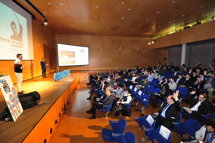 'La Verdad' organiza conferencias y mesas redondas en el Archivo Regional de la mano de profesionales influyentes de la Red. 