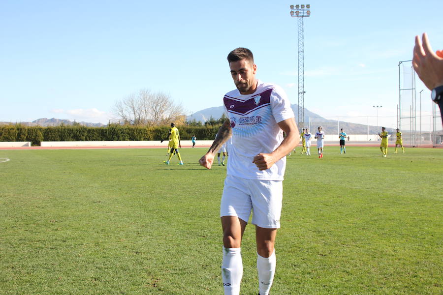 Los goles de Chaco y Titi facilitan el segundo triunfo consecutivo de los del Altiplano en el campo de La Hoya