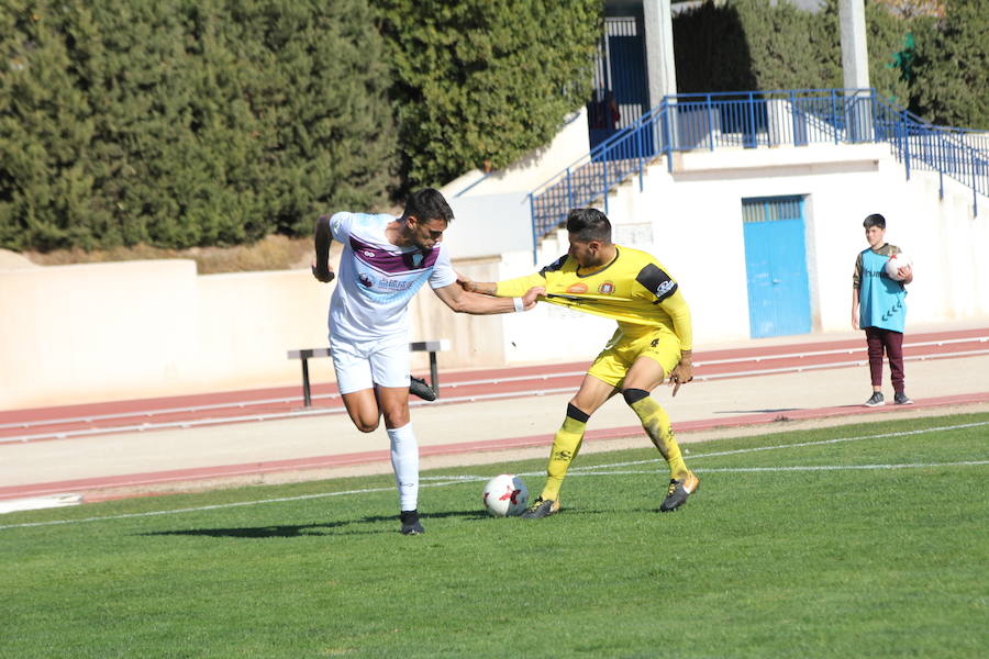 Los goles de Chaco y Titi facilitan el segundo triunfo consecutivo de los del Altiplano en el campo de La Hoya