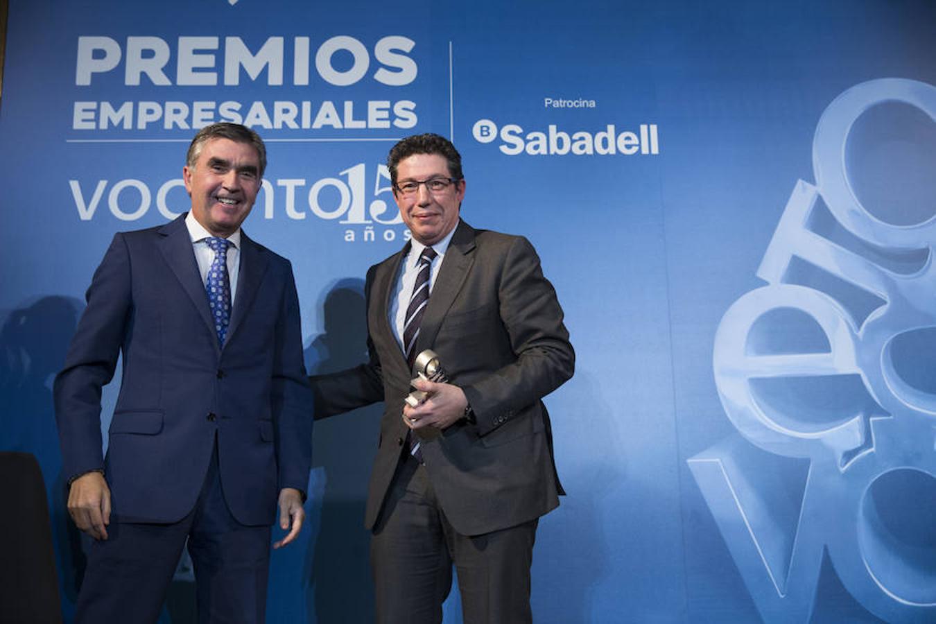 Jesús Echevarría, de Inditex, premio a la expansión internacional por «democratizar la moda».