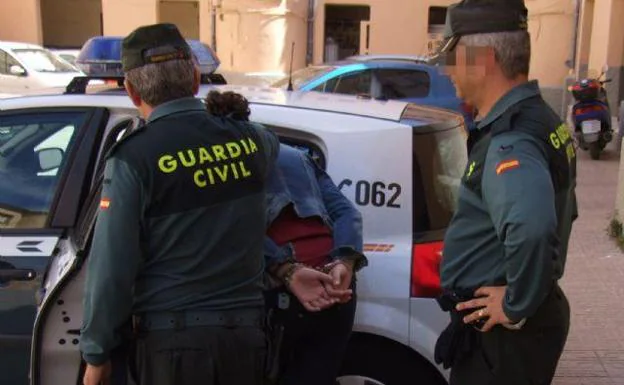 Imágenes de una detención por parte de la Guardia Civil