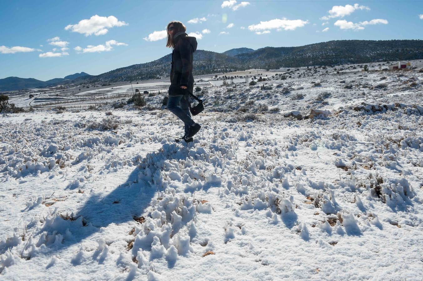 Las sierras de La Muela, del Cerezo, Los Álamos y Villafuerte y las pedanías altas de Moratalla y Caravaca se tiñen de blanco