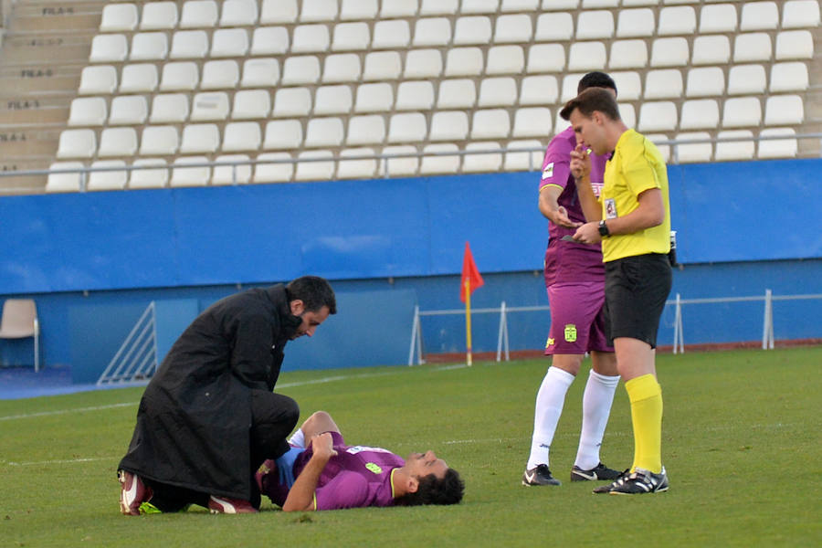 Un tanto de penalti de Chavero en el minuto 90 le da tres puntos muy necesarios ante el Lorca Deportiva al equipo de Monteagudo