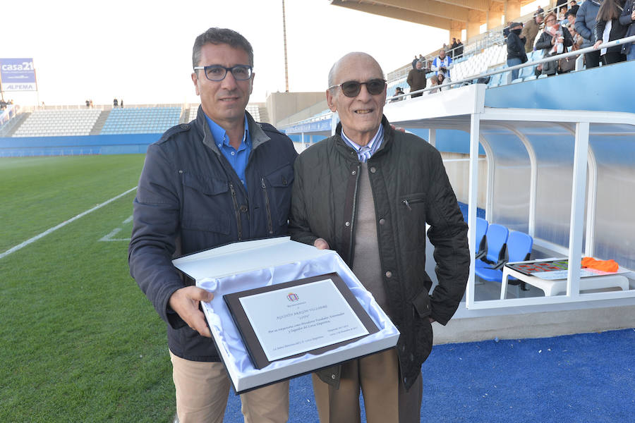 Un tanto de penalti de Chavero en el minuto 90 le da tres puntos muy necesarios ante el Lorca Deportiva al equipo de Monteagudo