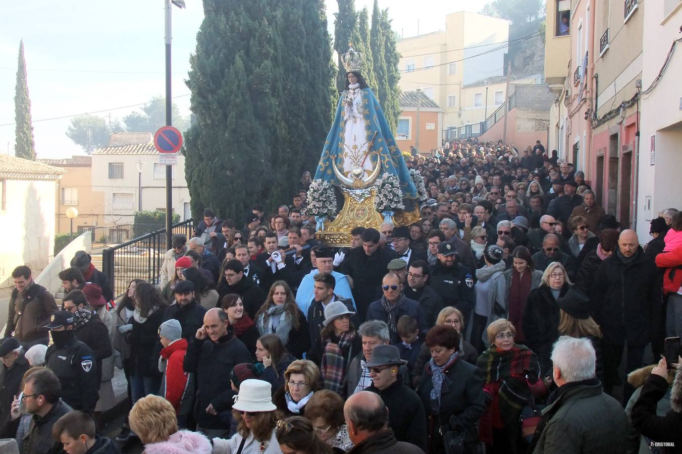 La ciudad amanece inundada por la fiesta, tras el paseo, ayer, de las figuras y el juramento de la nueva bandera de la compañía Martín Soriano