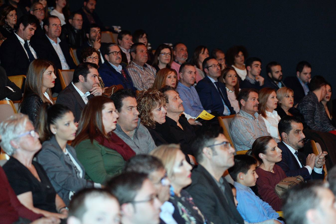 'La Verdad' reconoce a Cabaña Buenavista (que dirige Pablo González Conejero, con dos estrellas Michelin), Jesús López Blázquez (jefe de sala de Cabaña Buenavista), La Pequeña Taberna (que lidera Francisco Miguel López), Juan Antonio García (jefe de cocina del restaurante El Churra), Local de Ensayo (el restaurante revelación dirigido por el chef David López Carreño) y el maestro Raimundo González Frutos, premiado en reconocimiento a toda una vida, quien no pudo asistir al evento y cuyo premio recogió Adolfo Fernández