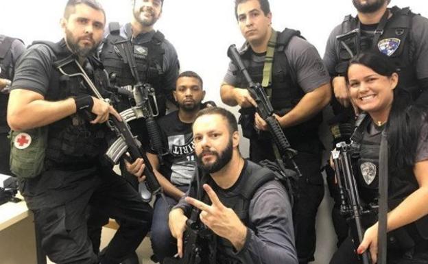 La policía brasileña se hace 'selfies' con el narco más peligroso del país