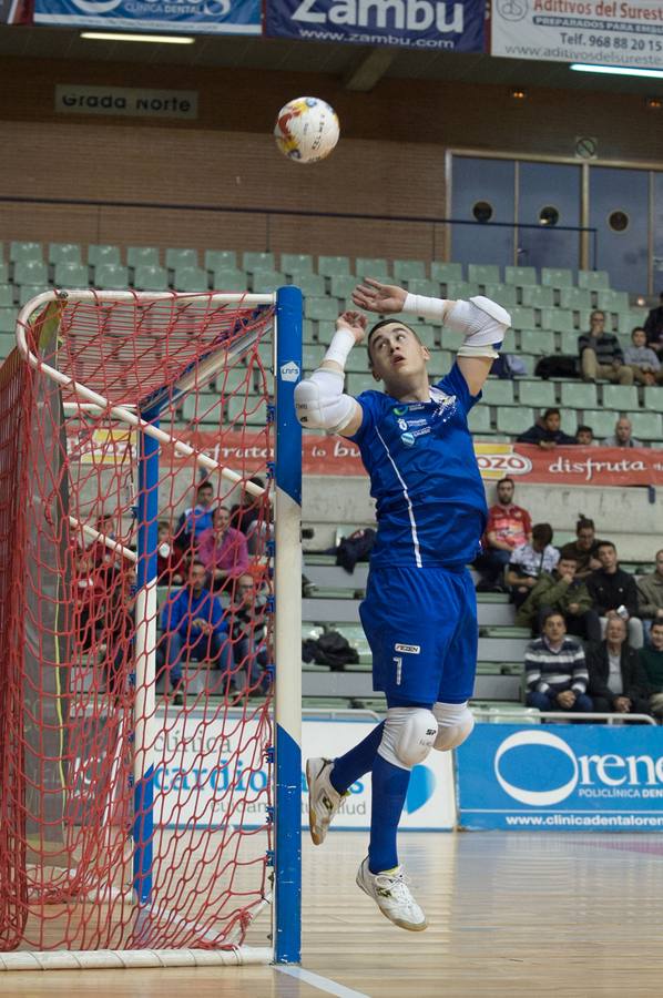 Con los ecos del 12-1 al Naturpellet Segovia, ElPozo se presentó este viernes de nuevo en casa, ante unos aficionados que volvieron a demostrar que los partidos contra los rivales de la zona baja no les atraen