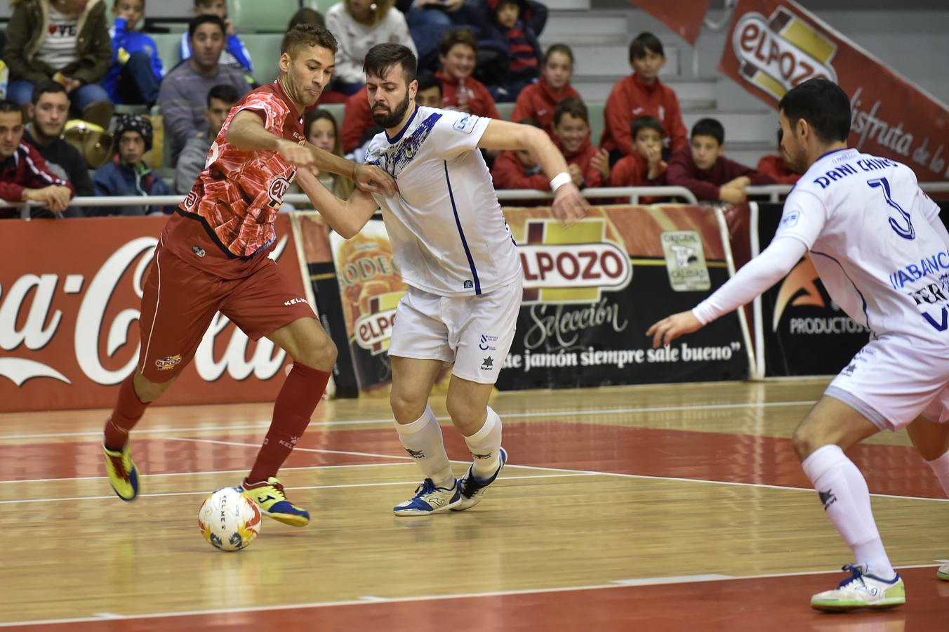 Con los ecos del 12-1 al Naturpellet Segovia, ElPozo se presentó este viernes de nuevo en casa, ante unos aficionados que volvieron a demostrar que los partidos contra los rivales de la zona baja no les atraen