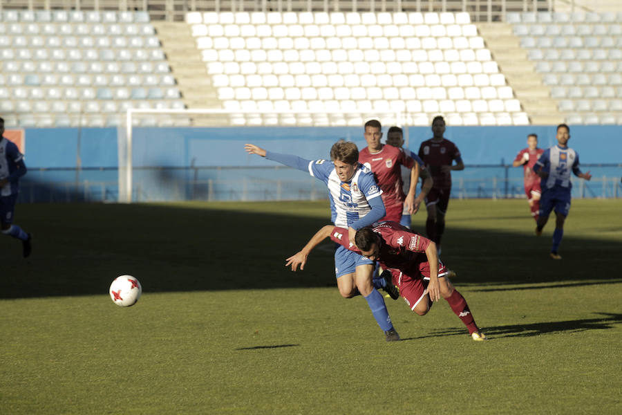 El equipo de Mario Simón cae ante un rival directo en el Artés Carrasco y se aleja cada vez más de los puestos de salvación, que se quedan a 10 puntos