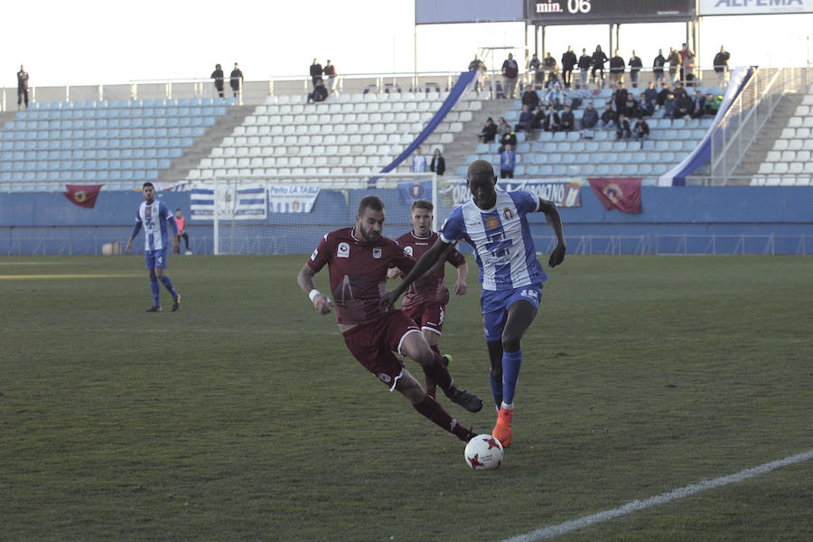 El equipo de Mario Simón cae ante un rival directo en el Artés Carrasco y se aleja cada vez más de los puestos de salvación, que se quedan a 10 puntos