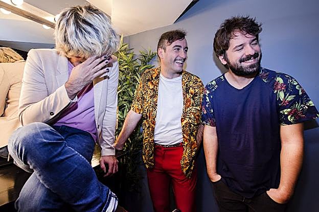 Los miembros de Varry Brava.