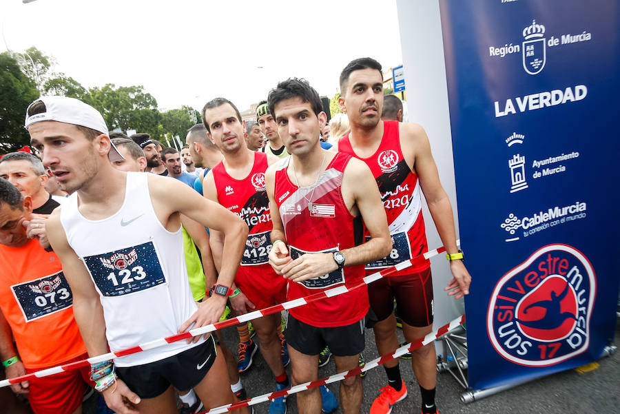 Miles de corredores se han dado cita para despedir el año corriendo en una multitudinaria prueba