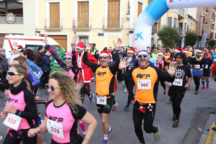 Cerca de mil corredores se han dado cita en la carrera que ha despedido el año en Lorca