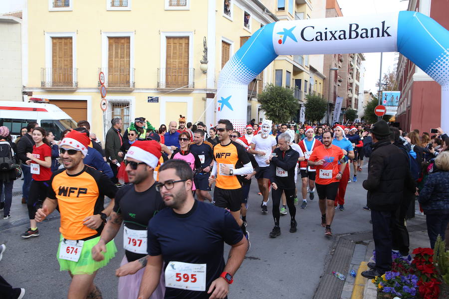 Cerca de mil corredores se han dado cita en la carrera que ha despedido el año en Lorca