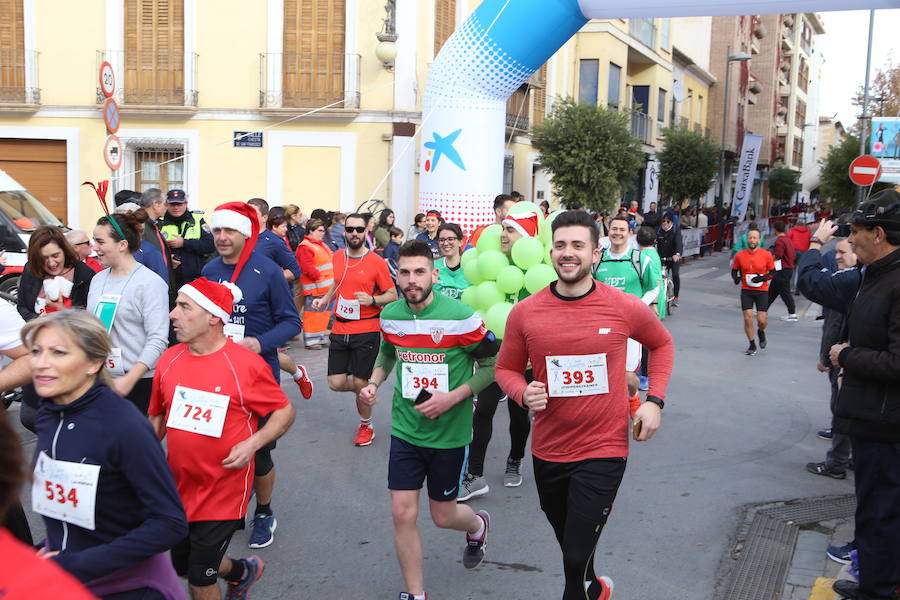 Cerca de mil corredores se han dado cita en la carrera que ha despedido el año en Lorca