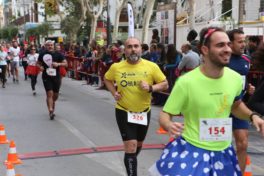 Cerca de mil corredores se han dado cita en la carrera que ha despedido el año en Lorca