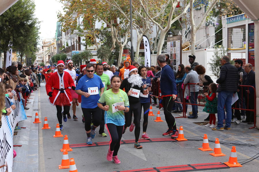 Cerca de mil corredores se han dado cita en la carrera que ha despedido el año en Lorca