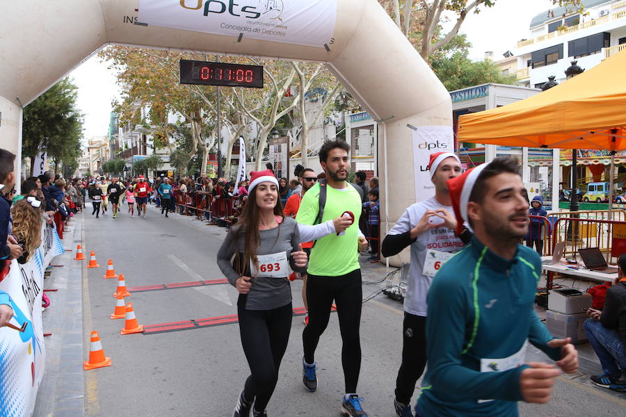 Cerca de mil corredores se han dado cita en la carrera que ha despedido el año en Lorca