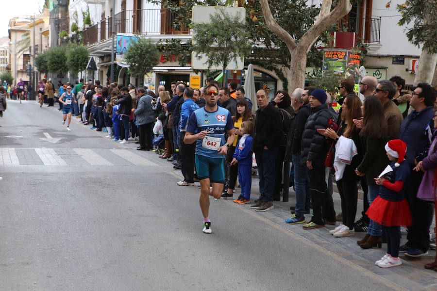 Cerca de mil corredores se han dado cita en la carrera que ha despedido el año en Lorca