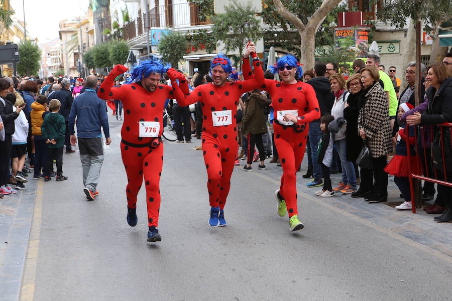 Muchos de los corredores acudieron disfrazados tal y como manda la tradición