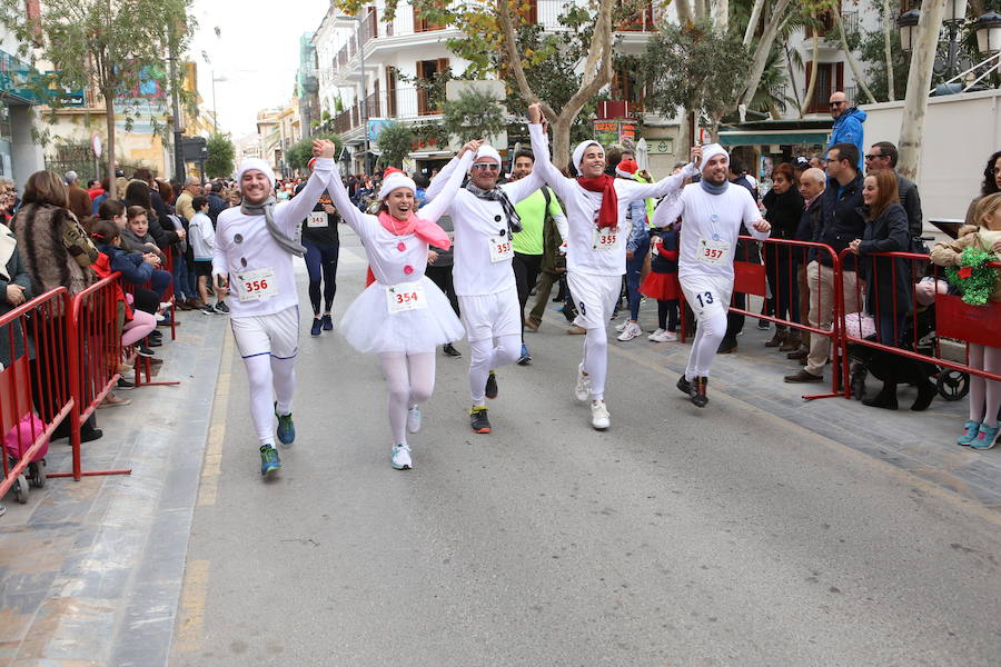 Muchos de los corredores acudieron disfrazados tal y como manda la tradición