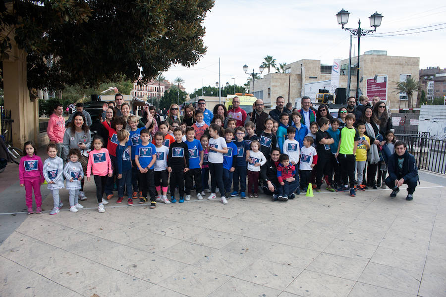 La prueba para niños de entre 5 y 11 años llenó el Malecón de carreras, saltos y lanzamientos